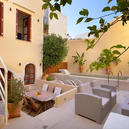 Byblos Walking Distance To Everything W/heated Pool & Bbq Villa Rethimno