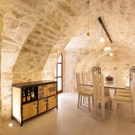 Byblos Walking Distance To Everything With Private Pool & Bbq * Réthymnon