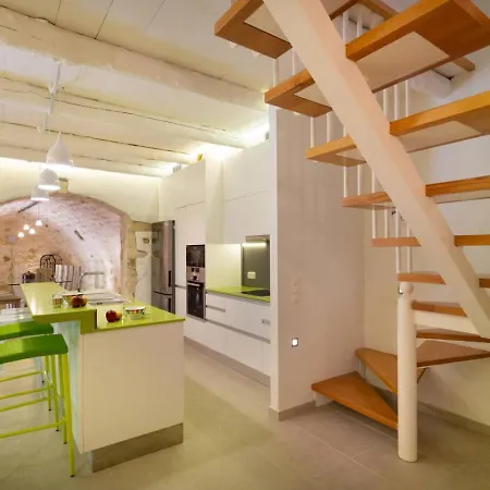 Villa Byblos Walking Distance To Everything With Private Pool & Bbq Réthymnon