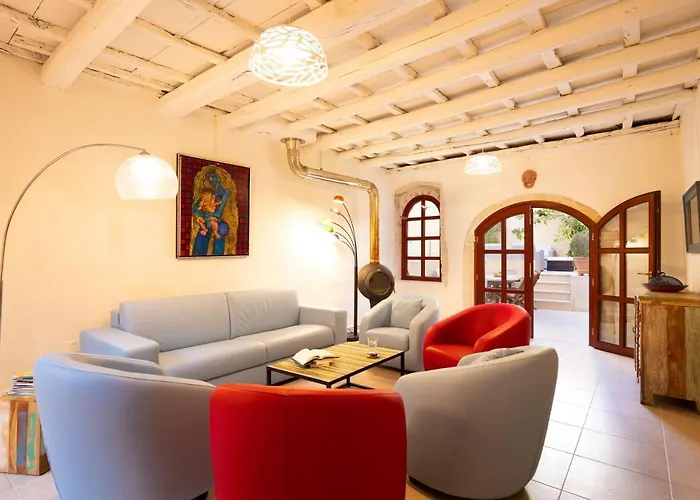 Willa Byblos Walking Distance To Everything With Private Pool & Bbq Retimno