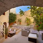 Byblos Walking Distance To Everything With Private Pool & Bbq فيلة *