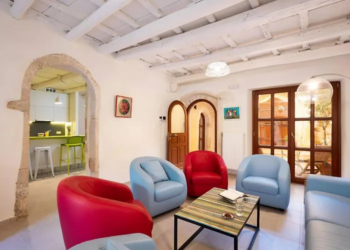 Byblos Walking Distance To Everything With Private Pool & Bbq *