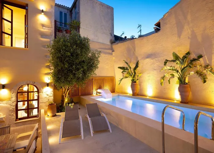 Вилла Byblos Walking Distance To Everything With Private Pool & Bbq Ретимно